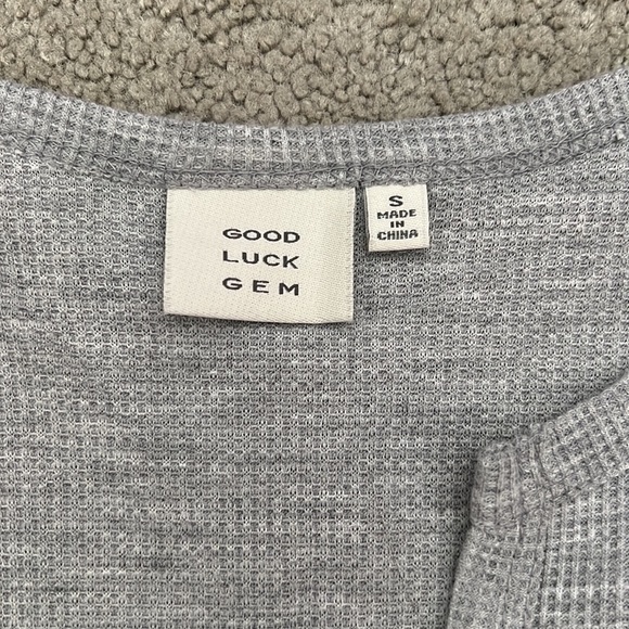 Top - Picture 2 of 2